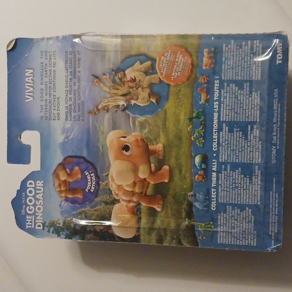 Disney Pixar The Good Dinosaur Vivian poseable includes collectable critter - Picture 3 of 3